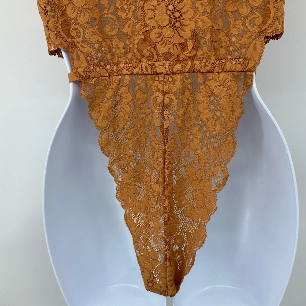 We are Hah Cut to the Chase Lace Bodysuit Brown Sugar Medium New with Tags
